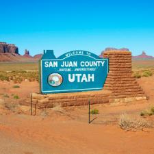 How Long Do Monument Signs Last in Louisiana’s Weather?